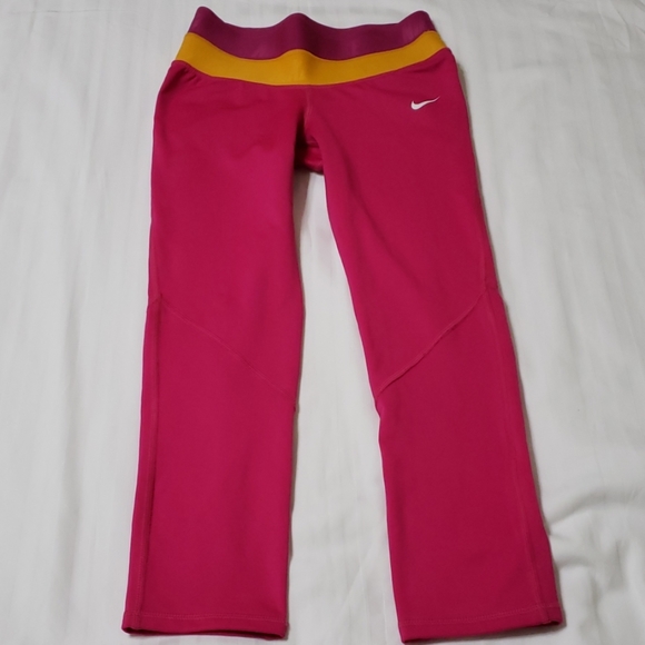 Girls Nike Dri-Fit Pink Leggings - Picture 3 of 8